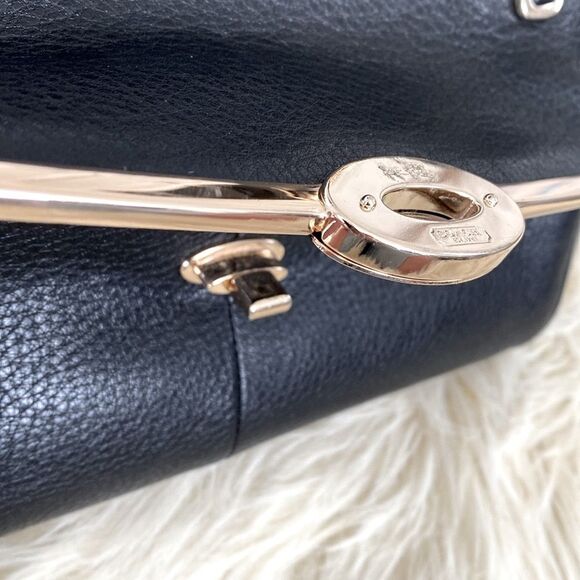 Coach Black Leather Bag Gold Accents Lightweight Office siren Corp Core Like New - Picture 13 of 13